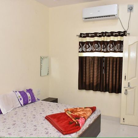 Hotel Shivalay Shegaon Eksteriør billede