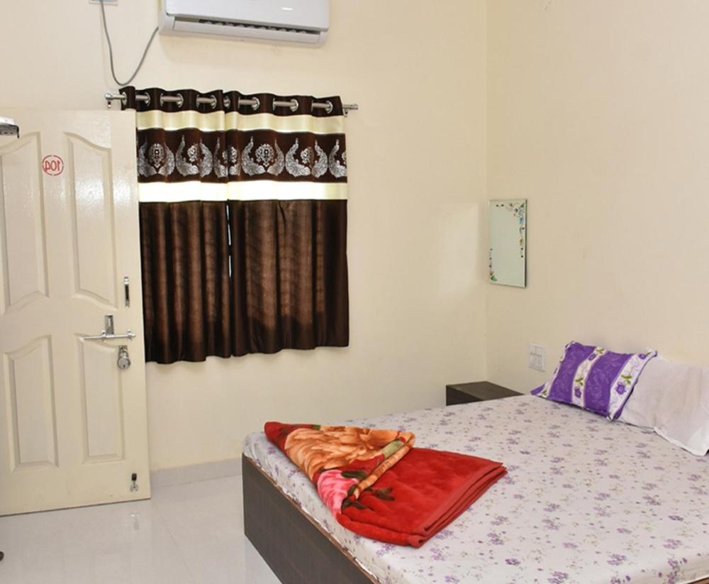 Hotel Shivalay Shegaon Eksteriør billede